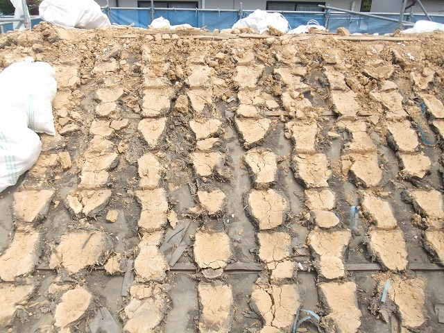 土葺き瓦の解体